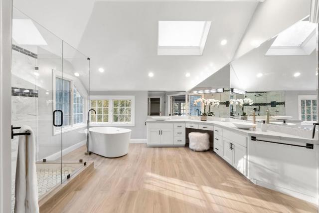 13206 Wright Way, Los Altos Hills CA: https://media.crmls.org/mediaz/410deabf-6562-4cb2-a622-9e4b10abde38.jpg