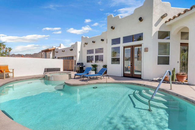 77440 Calle Ensenada, La Quinta CA: https://media.crmls.org/mediaz/41100589-d08d-4ffb-828e-50ea7ac277b6.jpg