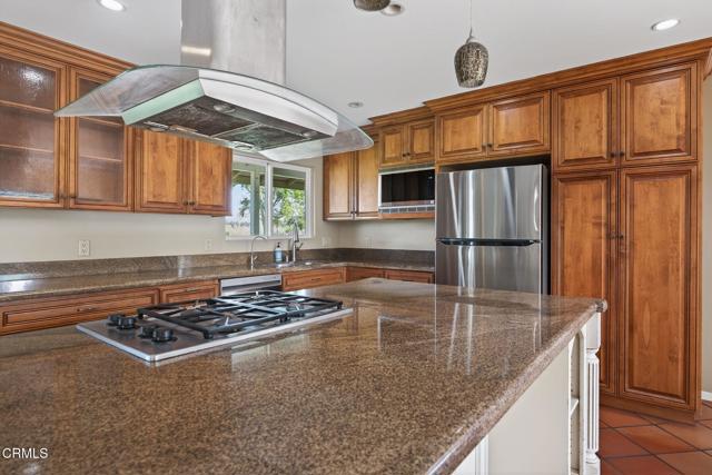 Detail Gallery Image 17 of 63 For 1525 Fairway Dr, Camarillo,  CA 93010 - 4 Beds | 2/1 Baths