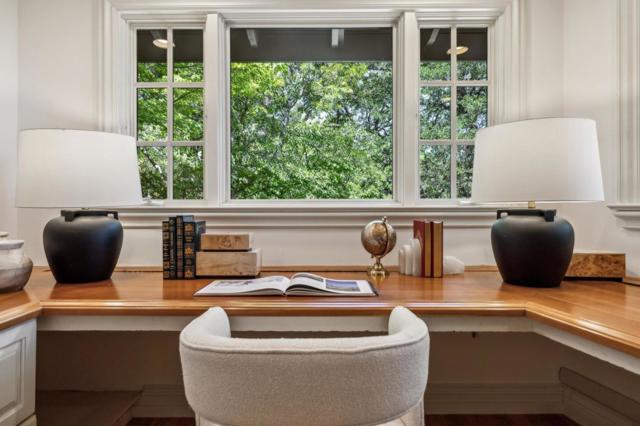 138 Bolivar Lane, Portola Valley CA: https://media.crmls.org/mediaz/41107c5a-b506-48e0-876a-0436e51a731b.jpg