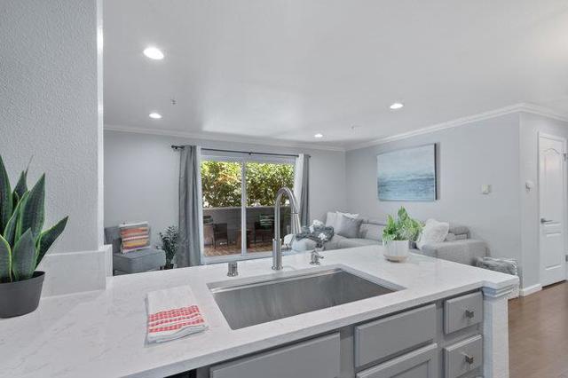 41 Grandview Street, Santa Cruz CA: https://media.crmls.org/mediaz/4110e83e-8bc7-4e10-a82a-9284efb9daf7.jpg