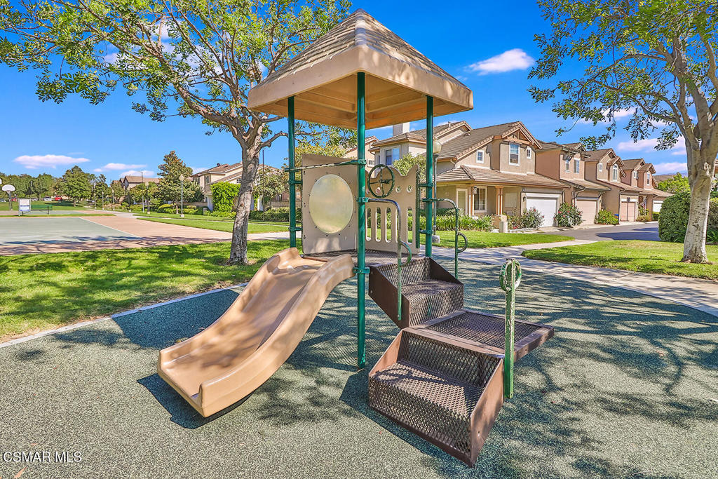 https://media.crmls.org/mediaz/41133bcc-494d-45b0-ac48-0320750ca04e.jpg?preset=X-Large