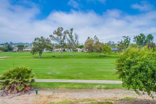 1976 Fairway Circle, San Marcos CA: https://media.crmls.org/mediaz/41135cfd-2f82-43b8-9e6b-6afb0f17b024.jpg