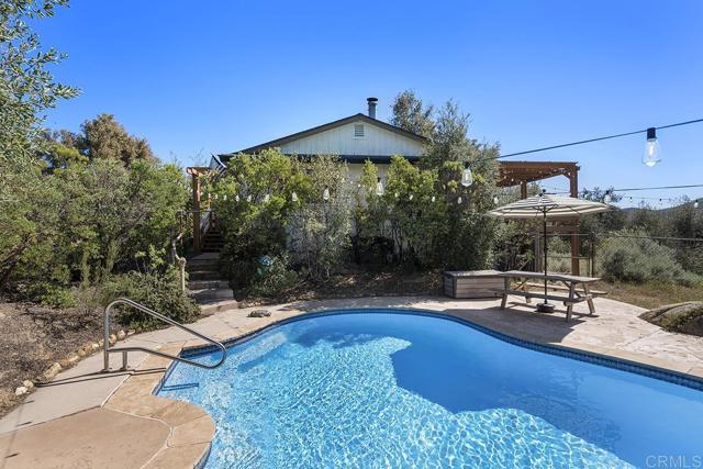 Image 39 of 64 For 8405 Foothill