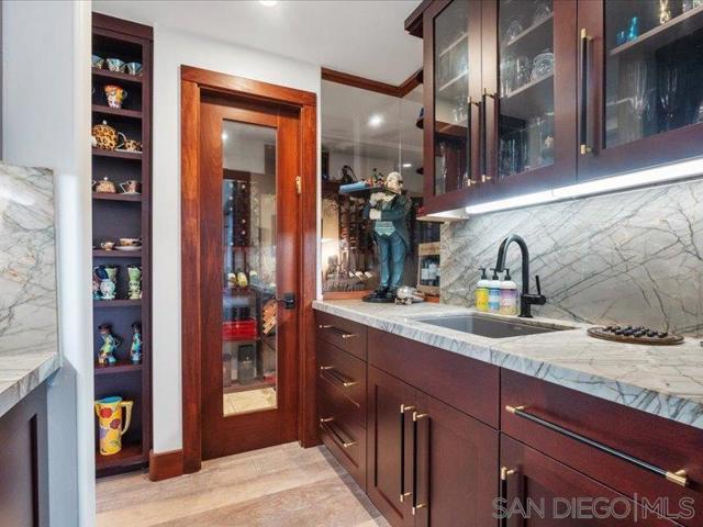 8018 La Milla, Rancho Santa Fe CA: https://media.crmls.org/mediaz/4114aadb-ee0f-4a3f-9deb-424c982fd658.jpg