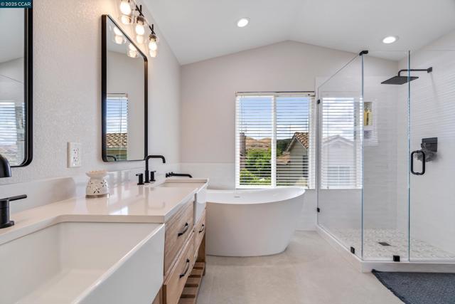 2057 Rapallo Way, Bay Point CA: https://media.crmls.org/mediaz/41157c48-2235-4547-82db-a475dbca08e5.jpg