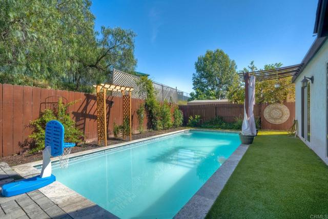 Detail Gallery Image 1 of 37 For 1679 Palomar Dr, San Marcos,  CA 92069 - 4 Beds | 2 Baths