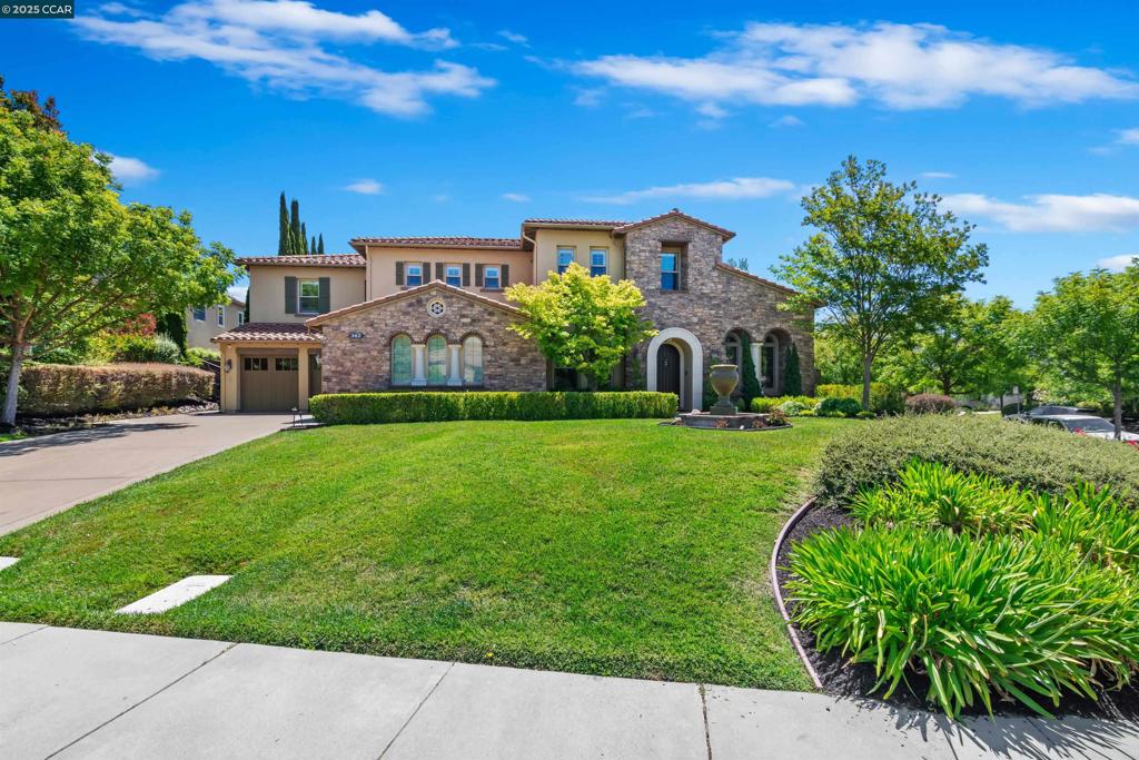 342 Golden Grass Dr