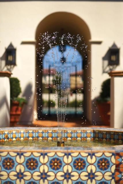 1298 Dahlia Loop, San Jose CA: https://media.crmls.org/mediaz/4116cfdb-a894-40c6-bfca-36802683aab9.jpg