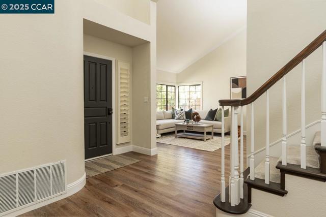 311 Valley High Dr, Pleasant Hill CA: https://media.crmls.org/mediaz/411725d5-a7a0-42fd-b703-39c41c72abe4.jpg