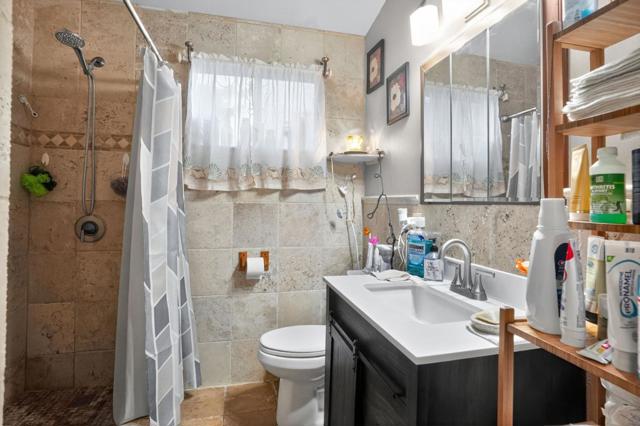 2509 Illinois Street, East Palo Alto CA: https://media.crmls.org/mediaz/4117f719-1f9e-4118-a4e8-4bd19d512b9c.jpg