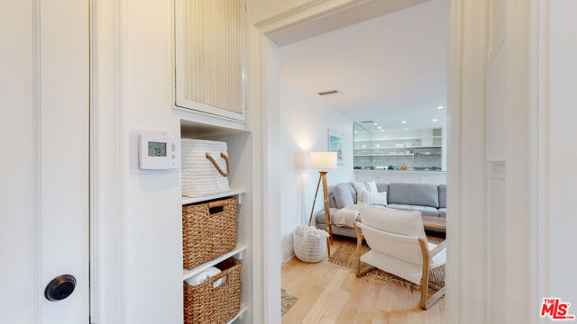 22626 Pacific Coast Highway, Malibu CA: https://media.crmls.org/mediaz/4118bc16-a23d-4e76-b519-3371ba2e68f7.jpg