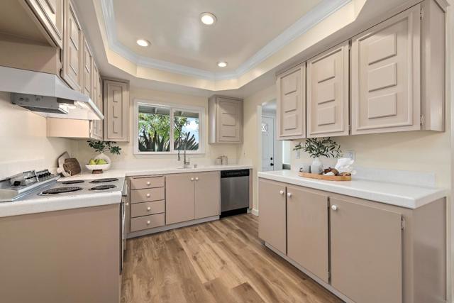 3070 Baronscourt Way, San Jose CA: https://media.crmls.org/mediaz/41193f28-1fee-4b71-b0a5-68360d7efe84.jpg