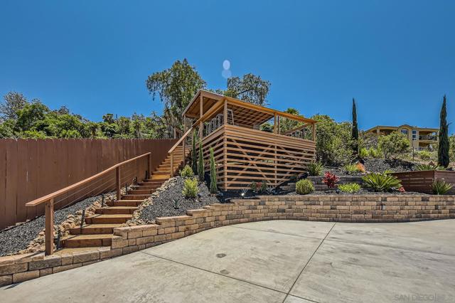 9180 Tokaj Ln, Spring Valley CA: https://media.crmls.org/mediaz/41195075-abe8-48a9-ad86-61422bb390cd.jpg