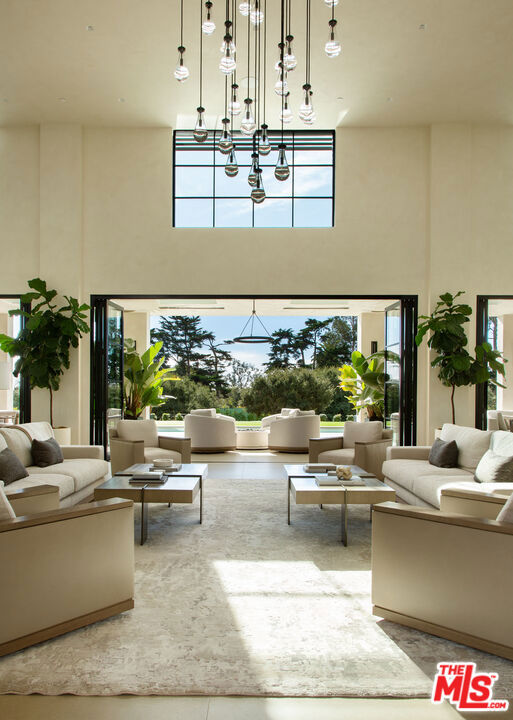 1437 S Jameson Lane, Montecito CA: https://media.crmls.org/mediaz/411abb08-0e01-42fc-abc2-a34995871c0a.jpg