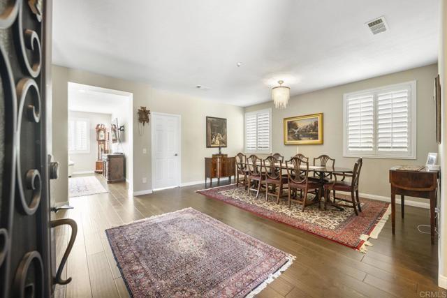 Detail Gallery Image 7 of 41 For 9815 Fox Valley Way, San Diego,  CA 92127 - 4 Beds | 3 Baths