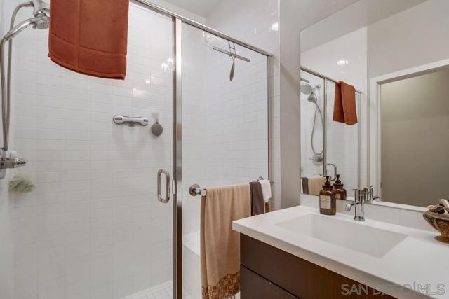 2092 Tango Loop, Chula Vista CA: https://media.crmls.org/mediaz/411cfb79-bd92-4e90-ad5e-89a22b44d544.jpg