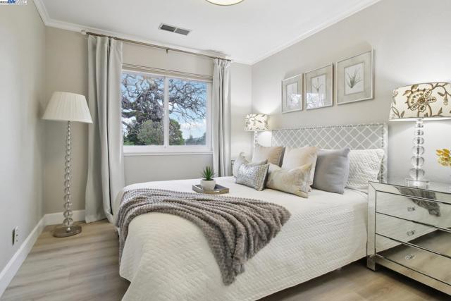 484 El Pintado Rd, Danville CA: https://media.crmls.org/mediaz/411d9b99-ecf4-4ad8-b992-0e759febd572.jpg