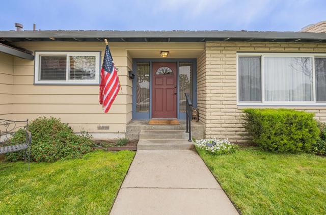 528 La Mesa Drive, Salinas CA: https://media.crmls.org/mediaz/411e7f58-6696-40f6-8d35-cb894aa2f42b.jpg