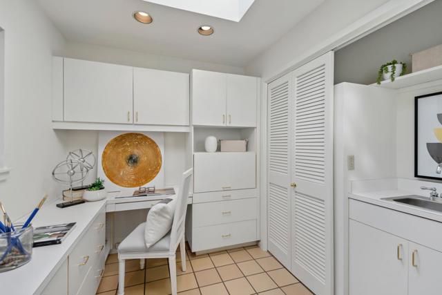 Image 18 of 43 For 222 Casitas Bulevar