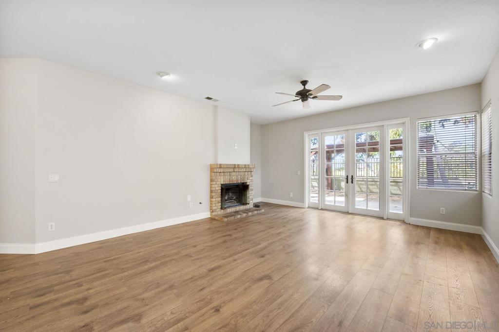 MLS #250040913SD image #16