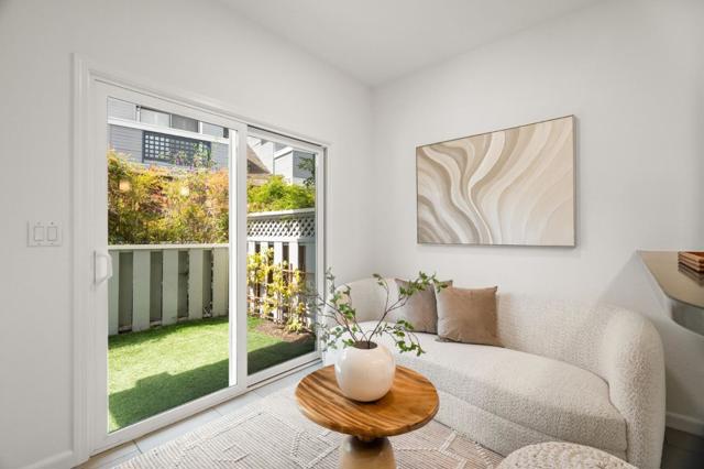 462 Mountain Laurel Court, Mountain View CA: https://media.crmls.org/mediaz/4120d03c-225c-46f0-856d-1acd5edd90e9.jpg