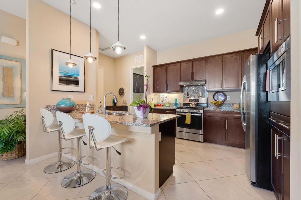 39228 Calle Negrete