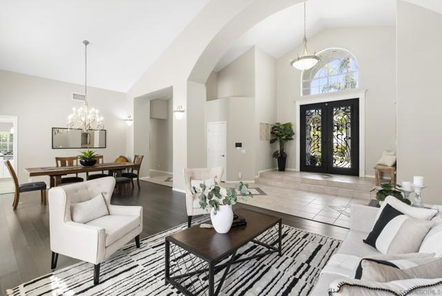16258 Windpiper, Poway CA: https://media.crmls.org/mediaz/412252a1-796b-46aa-9af6-3d63bb1de16a.jpg