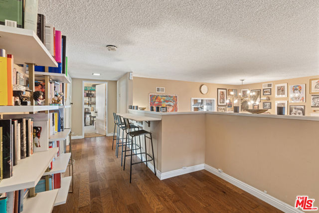 5040 W Slauson Avenue, Los Angeles CA: https://media.crmls.org/mediaz/41230277-452b-4b17-97e4-0d4cbb3d4565.jpg