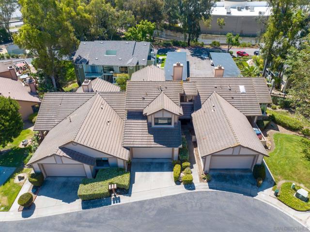 427 Conifer Glen, Escondido CA: https://media.crmls.org/mediaz/4123629b-25cf-4fc3-a09c-ce9b6bd35d09.jpg