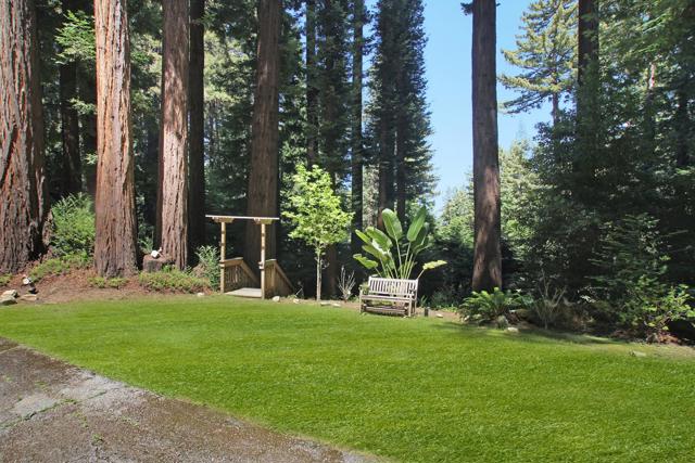 350 Grandview Drive, Woodside CA: https://media.crmls.org/mediaz/4123cf63-1c9a-474d-b590-05071a37d777.jpg
