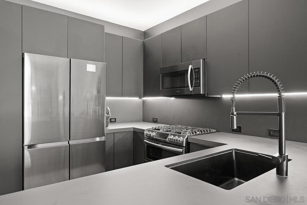 800 The Mark Ln - photo 19