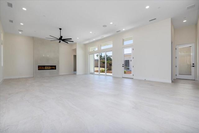 4195 Evergreen Lane, Banning CA: https://media.crmls.org/mediaz/41246bd2-2640-4fd9-bc1b-306ce698dcc4.jpg