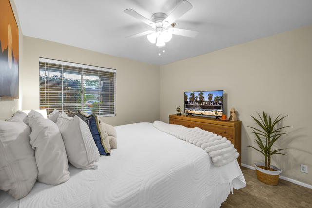 2700 Lawrence Crossley Road #41, Palm Springs, CA 92264