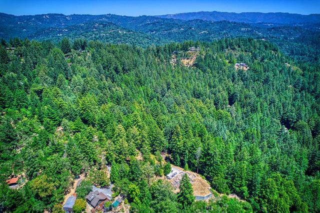 1374 Weston Ridge Road, Scotts Valley CA: https://media.crmls.org/mediaz/41259e89-fee3-49f9-ad3c-a6d82d2433b3.jpg