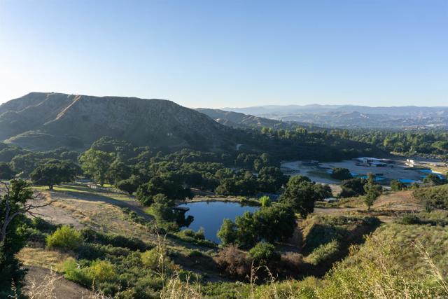 25933 Sand Canyon Road, Santa Clarita CA: https://media.crmls.org/mediaz/4125d853-dbee-487f-a2d1-ebe67a50ec8e.jpg