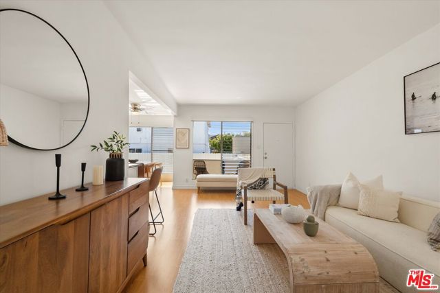 2621 Centinela Avenue, 18 photo 4