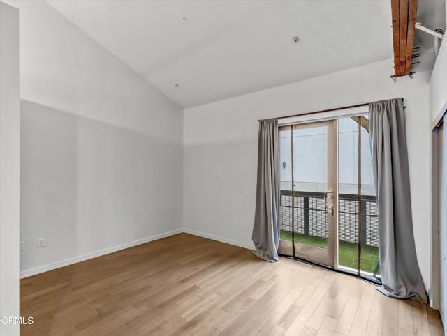 Detail Gallery Image 13 of 40 For 527 Molino St #110,  Los Angeles,  CA 90013 - 2 Beds | 1/1 Baths