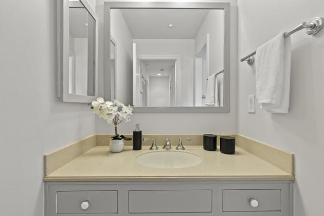 1246 Hoover Street, Menlo Park CA: https://media.crmls.org/mediaz/41279e45-bb48-4c3c-8166-302ff5a03724.jpg