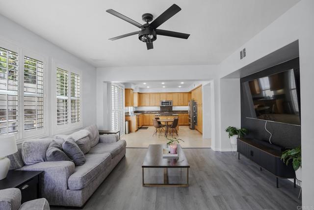 38292 Taylor Ln, Murrieta, CA 92563 photo 3