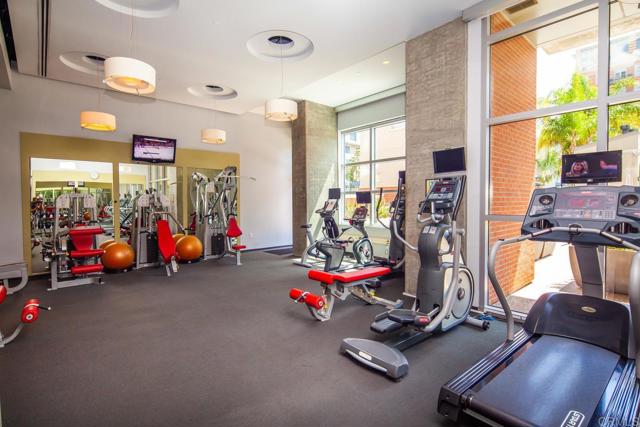 Detail Gallery Image 35 of 48 For 800 the Mark Ln #602,  San Diego,  CA 92101 - 1 Beds | 1 Baths