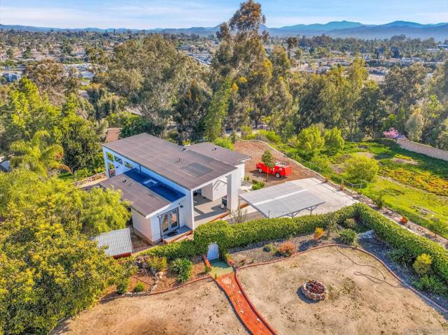 9226 Briercrest Dr, La Mesa CA: https://media.crmls.org/mediaz/41280ff1-bb80-40b6-8e54-0b70e4026b45.jpg
