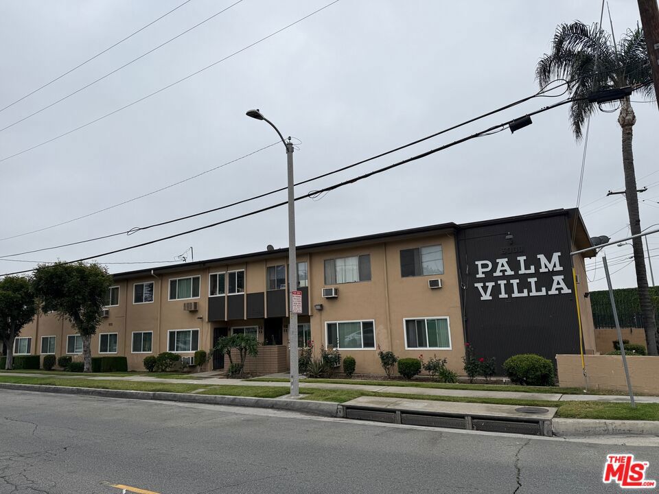 3020 Vineland Avenue #9