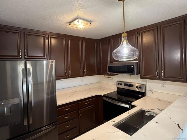2057 Burton St, San Diego CA: https://media.crmls.org/mediaz/41283676-f6ae-4885-9f62-2b700631da5b.jpg