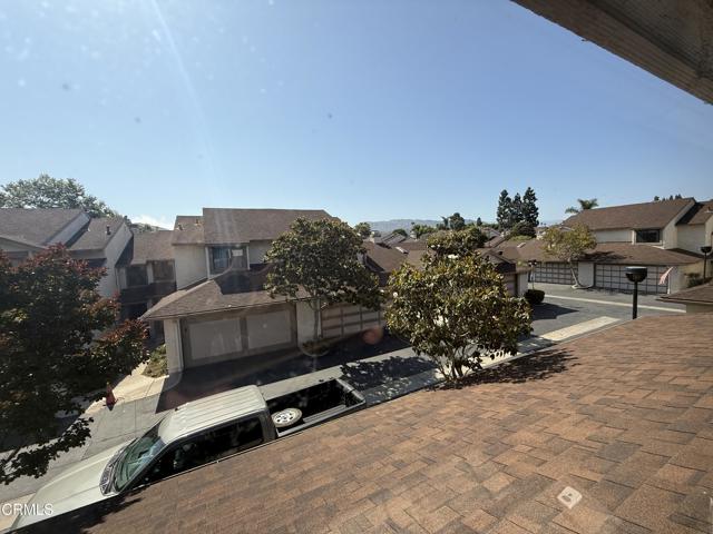 2328 Eskimo Lane, Ventura CA: https://media.crmls.org/mediaz/4129ae48-32ae-4be4-abc4-c1c02ab3c8a3.jpg