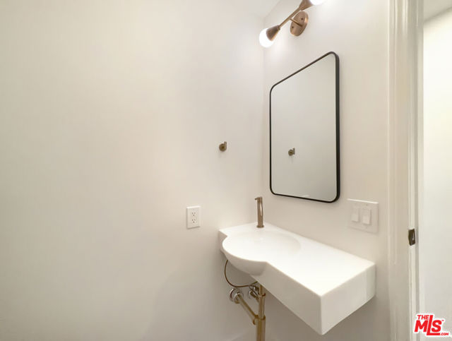 23910 Jensen Drive, West Hills CA: https://media.crmls.org/mediaz/412a1e16-3414-46f0-a805-93a043f34372.jpg