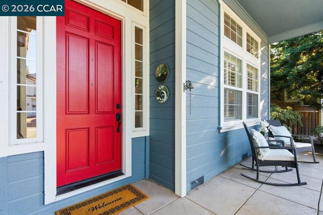 Image 4 of 51 For 811 Vineyard Ct