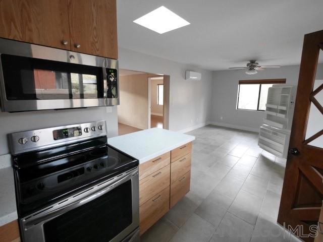 8209 Mesa Rd, Santee CA: https://media.crmls.org/mediaz/412bafb9-11b1-4f95-818e-4eb658ab866f.jpg