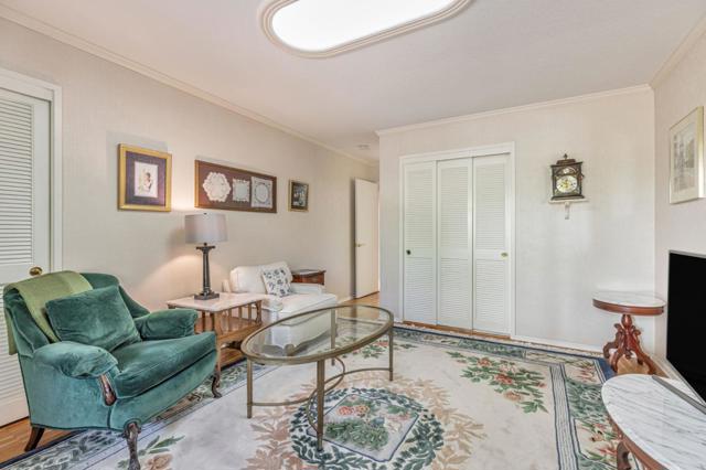 59 Skyline Crest Dr, Monterey CA: https://media.crmls.org/mediaz/412bc0f8-7020-4f81-b7dc-0e3771d27ee3.jpg