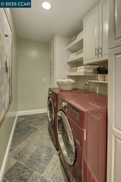 3050 Rossmoor Pkwy, Walnut Creek CA: https://media.crmls.org/mediaz/412bd2b8-8de2-4934-bb33-6c4836f36c82.jpg